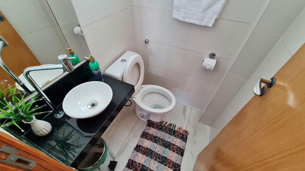 Casa Confortavel E Segura Na Regiao Da Pampulha Белу-Оризонти Экстерьер фото