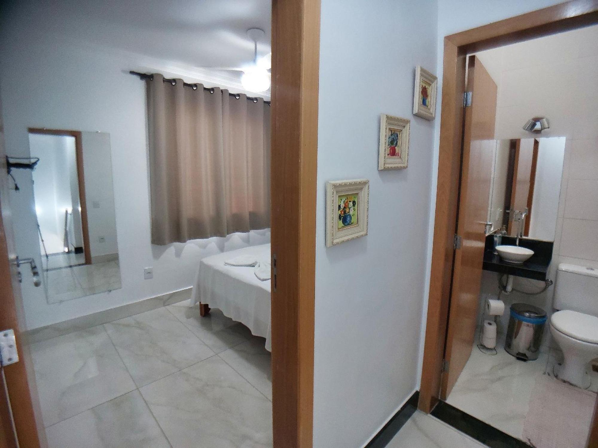 Casa Confortavel E Segura Na Regiao Da Pampulha Белу-Оризонти Экстерьер фото